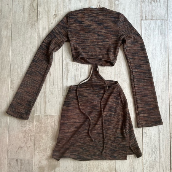 H&M Divided | Long Sleeve Cutout Dress Brown - Picture 4 of 9